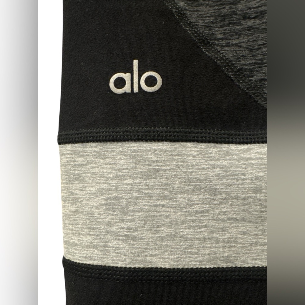 ALO Yoga Alosoft Momentum Legging- Size Large - Picture 7 of 7